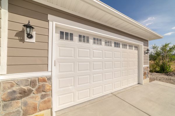 Garage Lifting in Vacaville